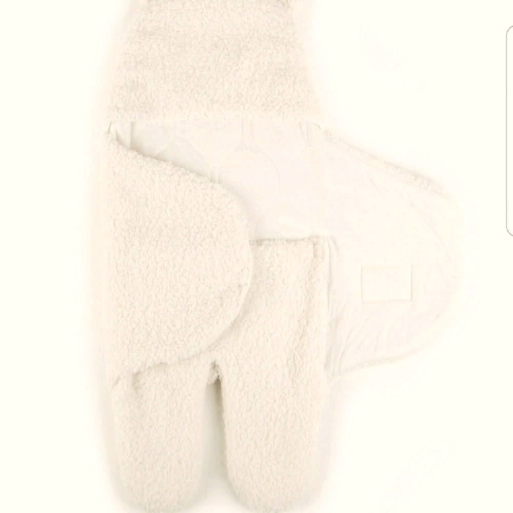 Sleeping Partners ivory Sherpa swaddle wrap, 3M